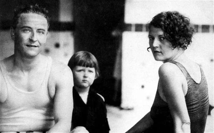 The Fitzgeralds at the beach, mid-1920s